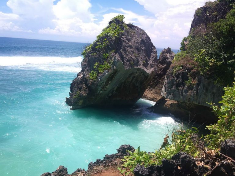 Ubud And Uluwatu Day Tour - Wandernesia