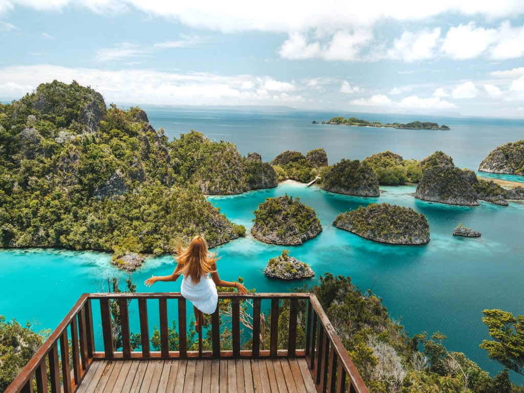 Raja Ampat Island Hopping and Snorkeling Tour - Wandernesia